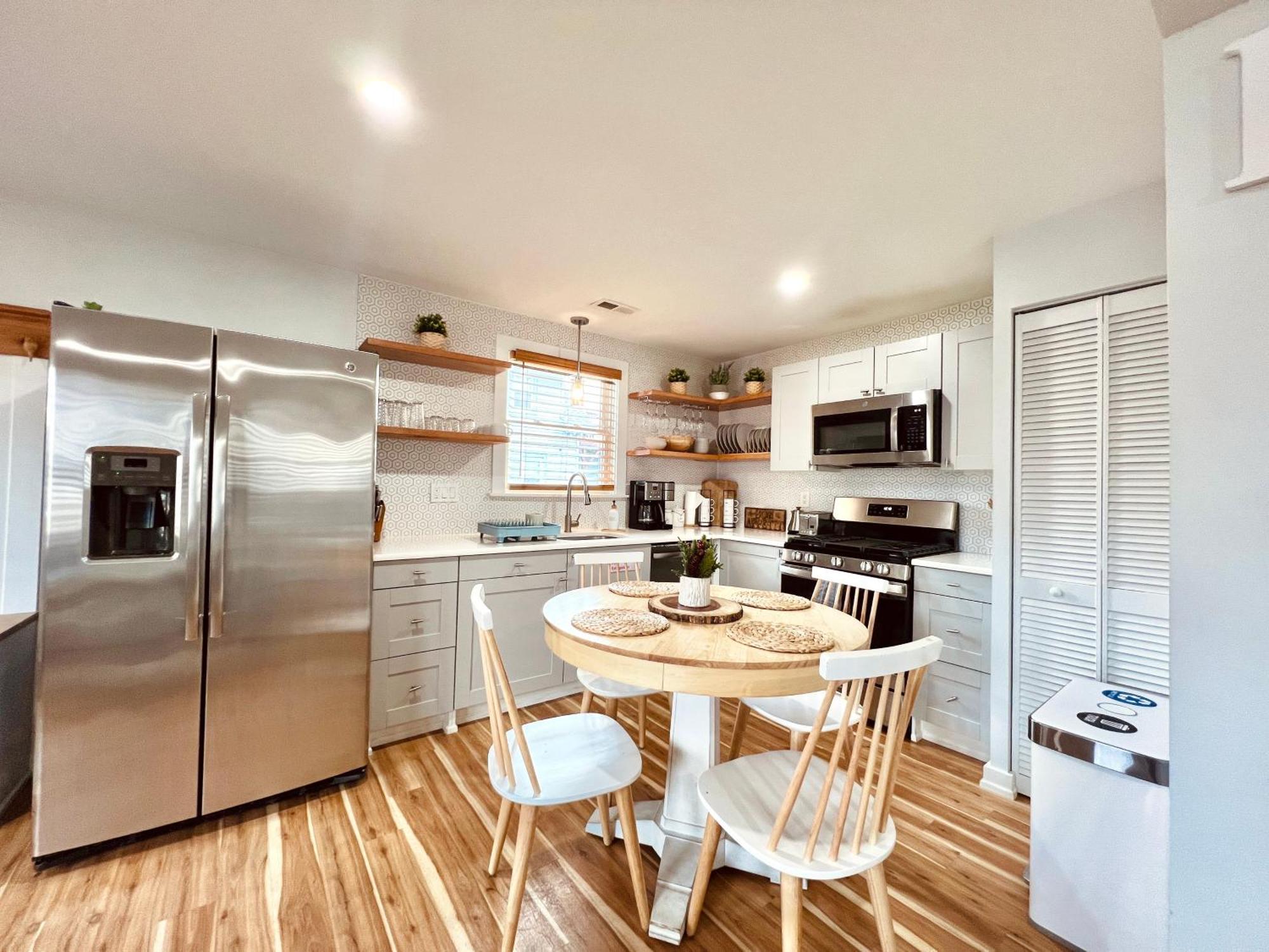 Unique Wildwood 3 Bedroom 1,5 Ba Entire House In The Heart Of Wildwood! Екстериор снимка